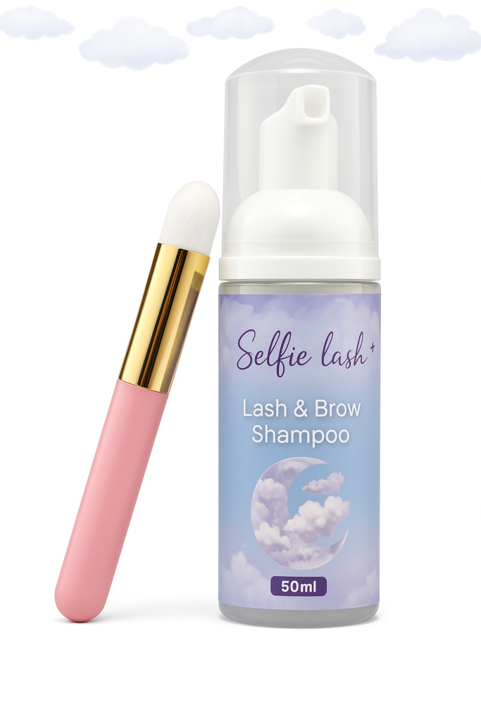 Szampon do rzęs Selfielash 50ml + Pędzel do mycia rzęs Gratis